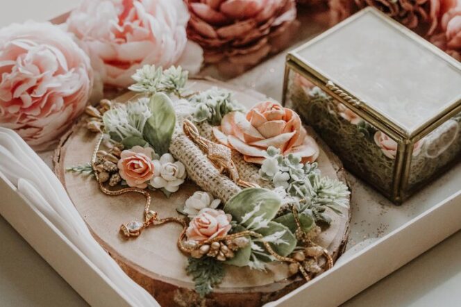 
Tips bikin seserahan lamaran murah. (Photo by: freepik/amirhamza642)