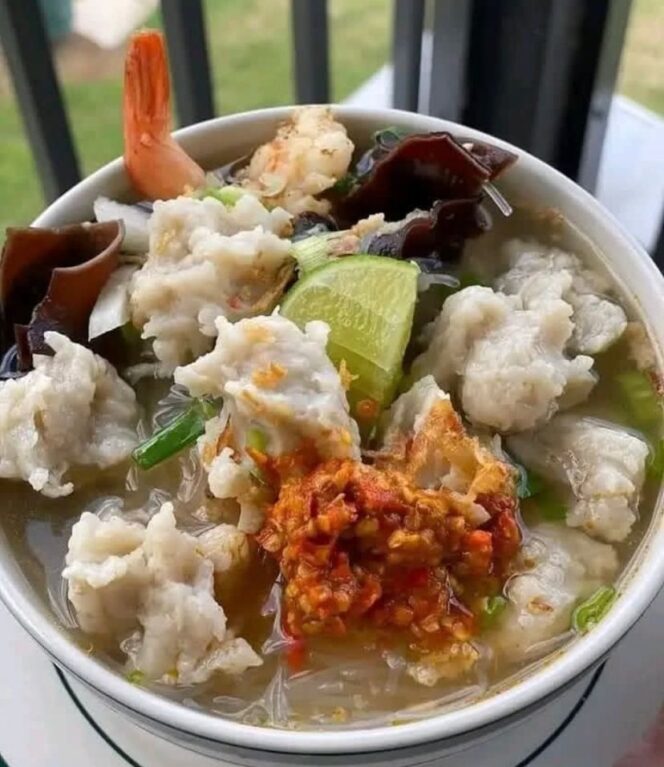 
5 Makanan Khas Palembang Selain Pempek, Pasti Bikin Nagih!